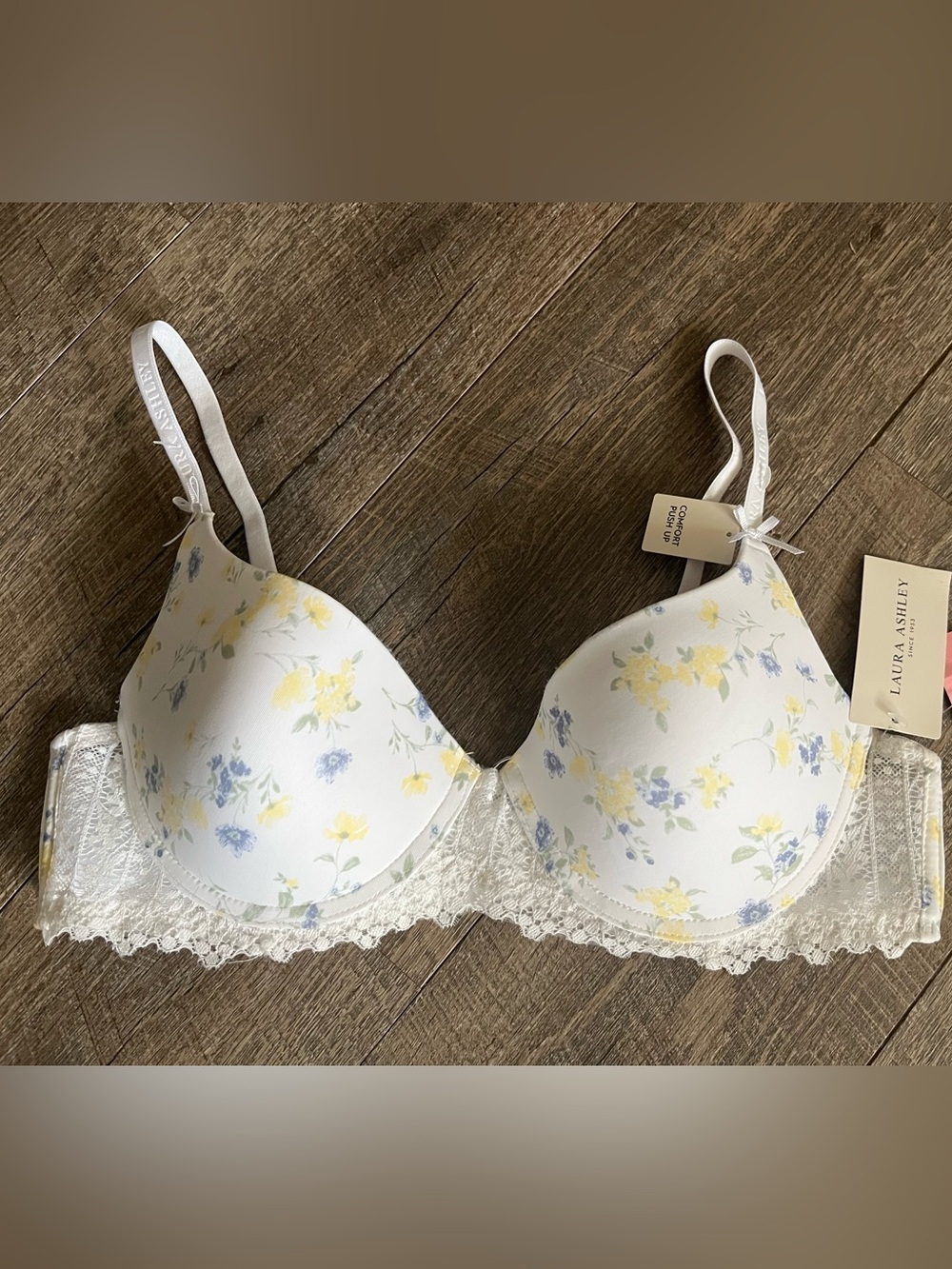 Laura Ashley White Floral Lace-Trim Push Up Bra